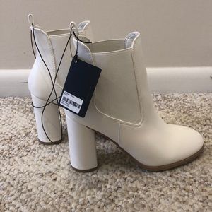 Brand new Chelsea booties